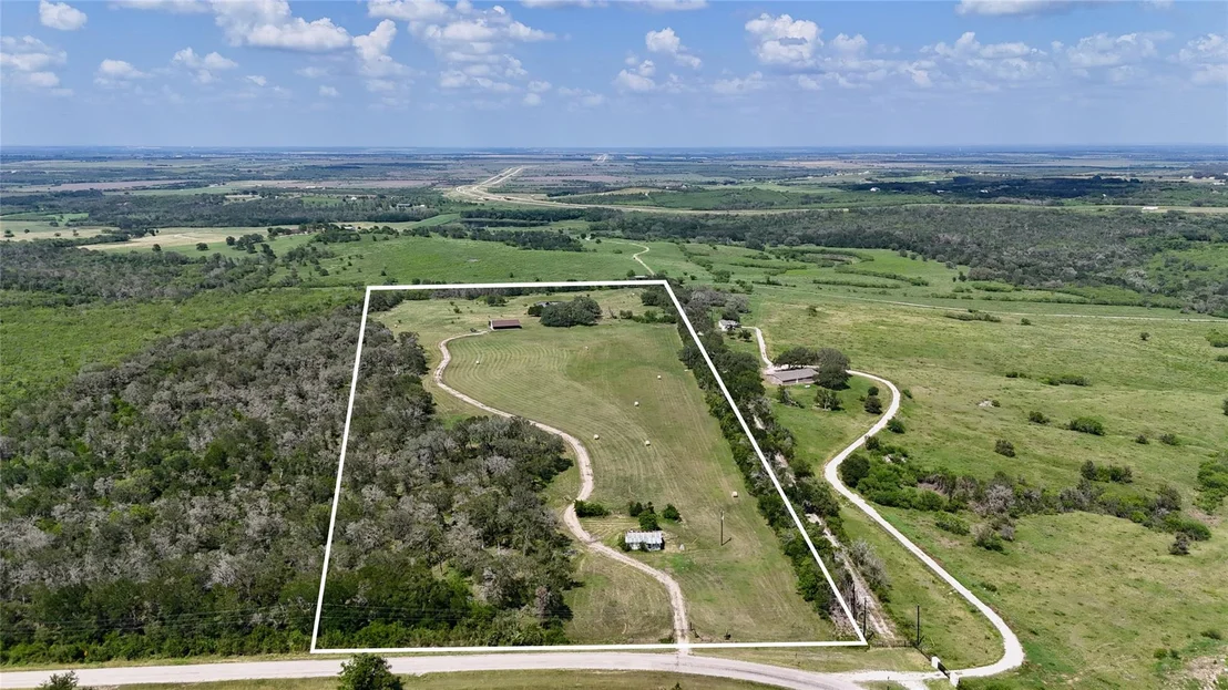 Photo of 2725 Old Lehmann RD