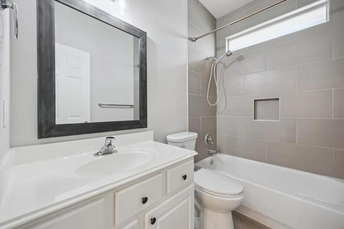 Photo of 1903 Wickett WAY