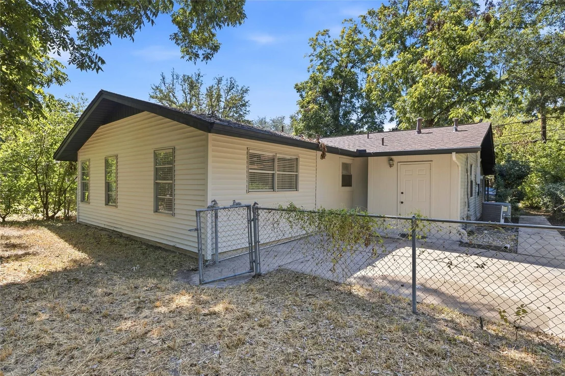 Photo of 3206 Goodwin Ave
