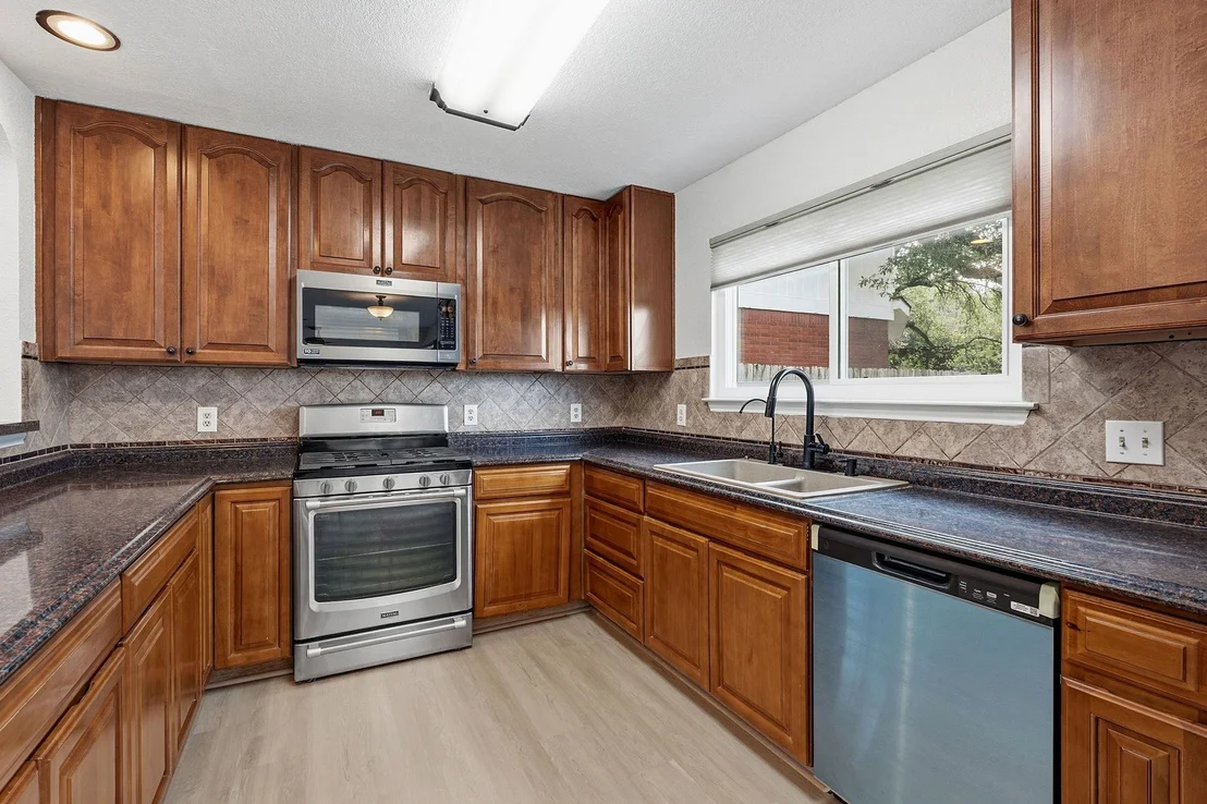 Photo of 1201 Deer Grove DR