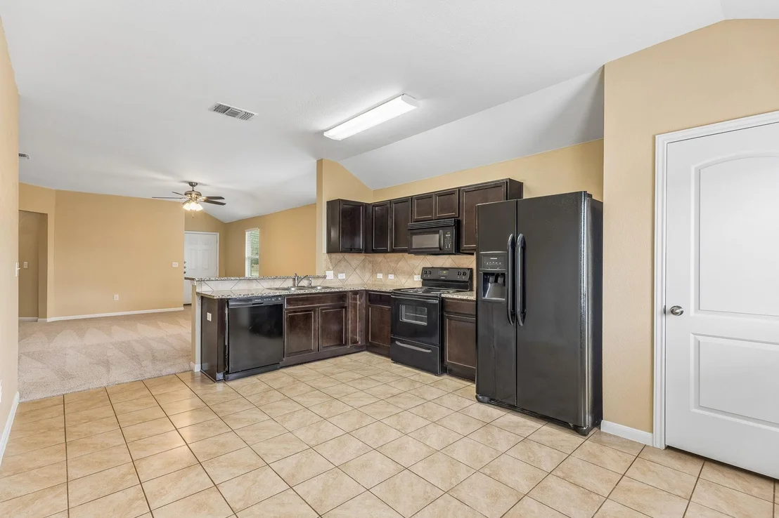 Photo of 505 Pinnacle DR