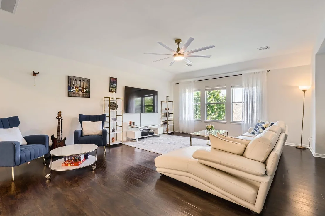 Photo of 4349 Green Tree DR
