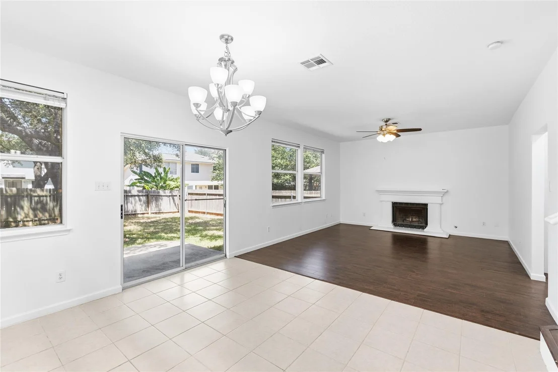 Photo of 4228 Columbine DR