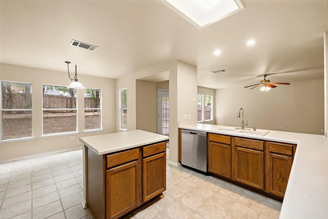 Photo of 2104 Deer Creek TRL