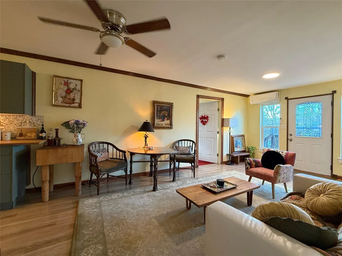 Photo of 1153 Skyline RD