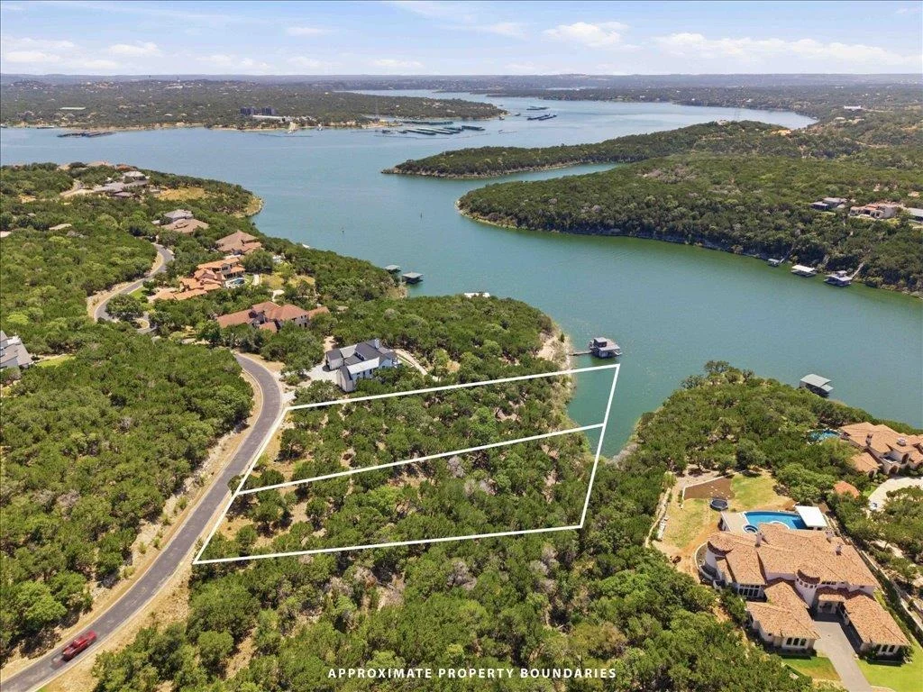 Photo of 18005 Breakwater DR