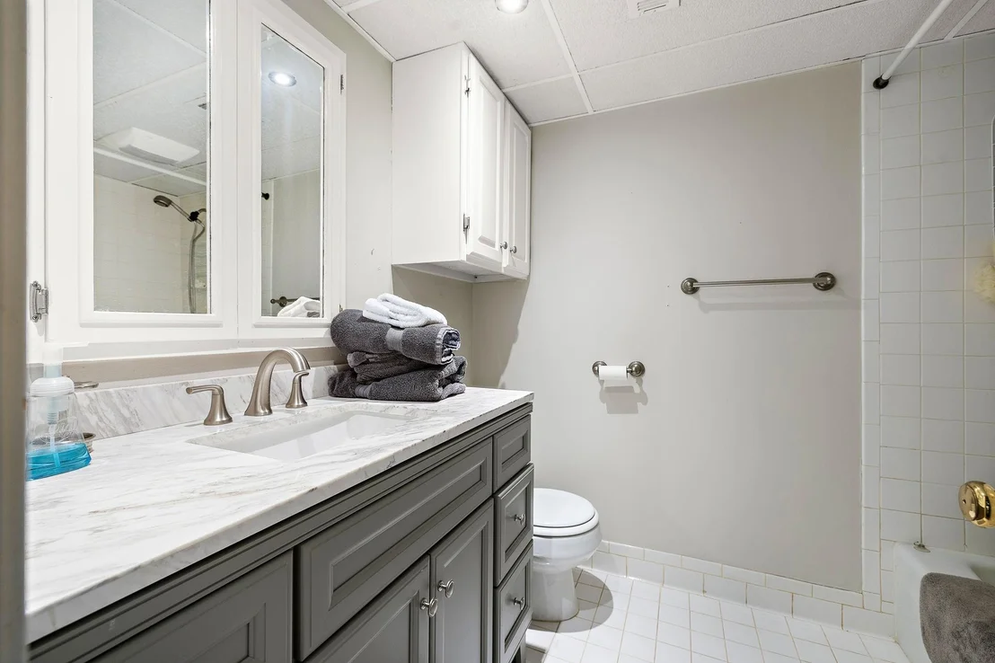 Photo of 7 Inwood CIR