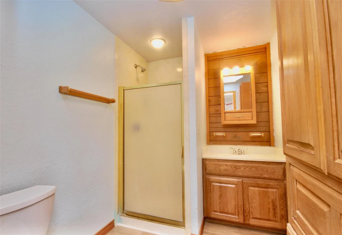 Photo of 2725 Old Lehmann RD