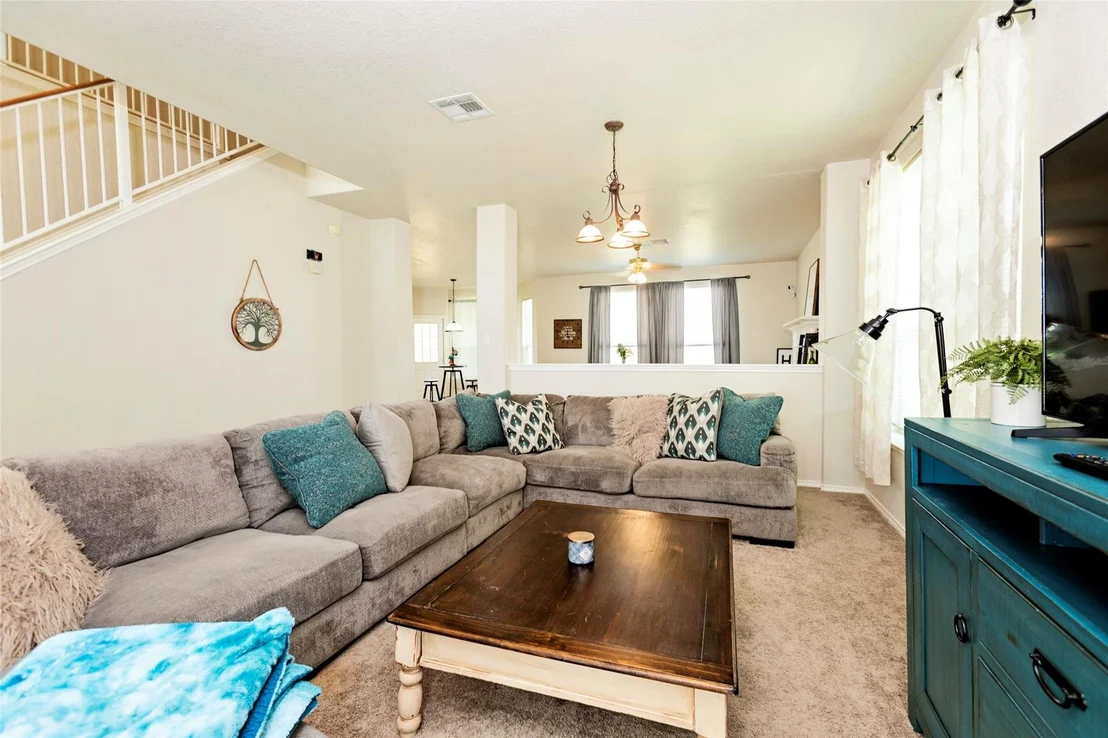 Photo of 5309 White Rock