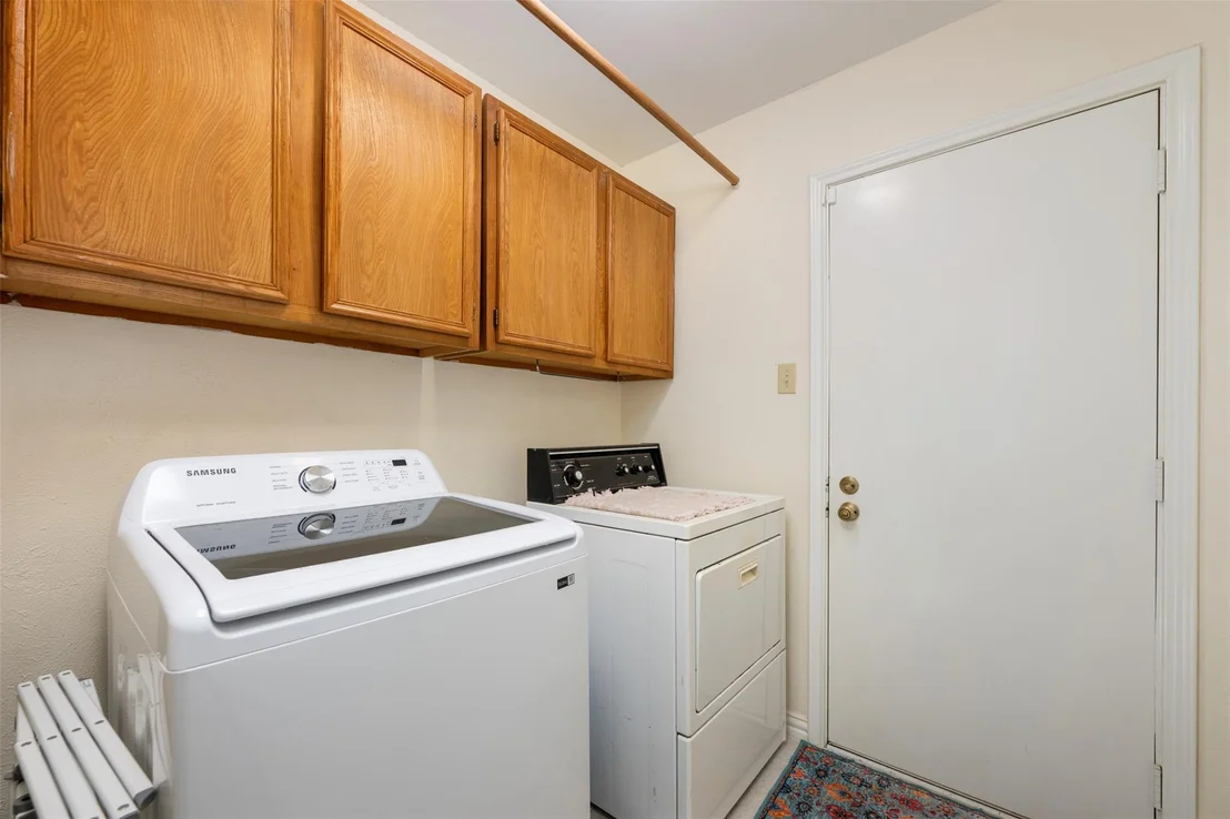 Photo of 1408 Doonesbury DR