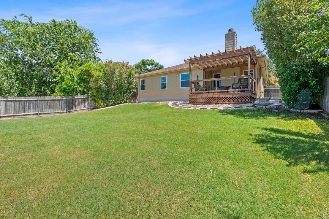 Photo of 1109 Middle Brook DR