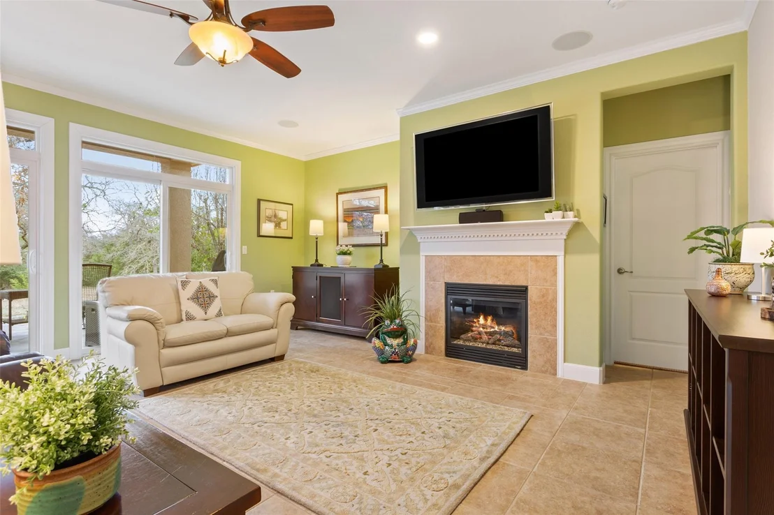 Photo of 619 Breezeway LN