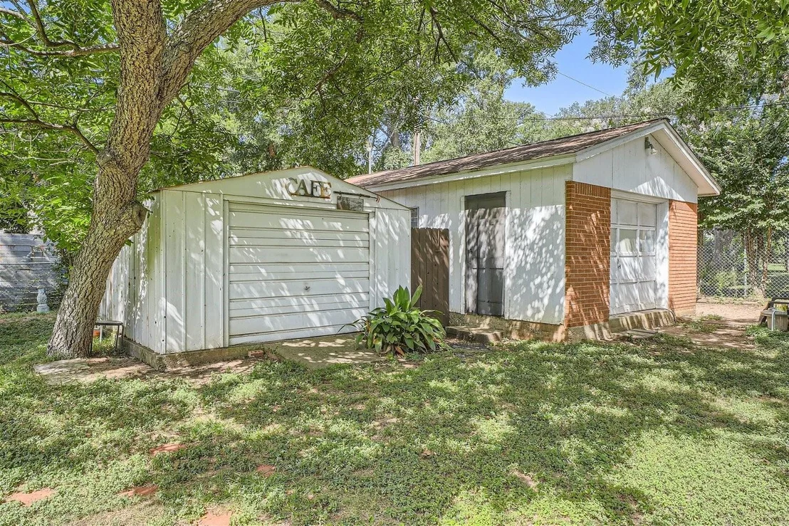 Photo of 2003 Mimosa DR