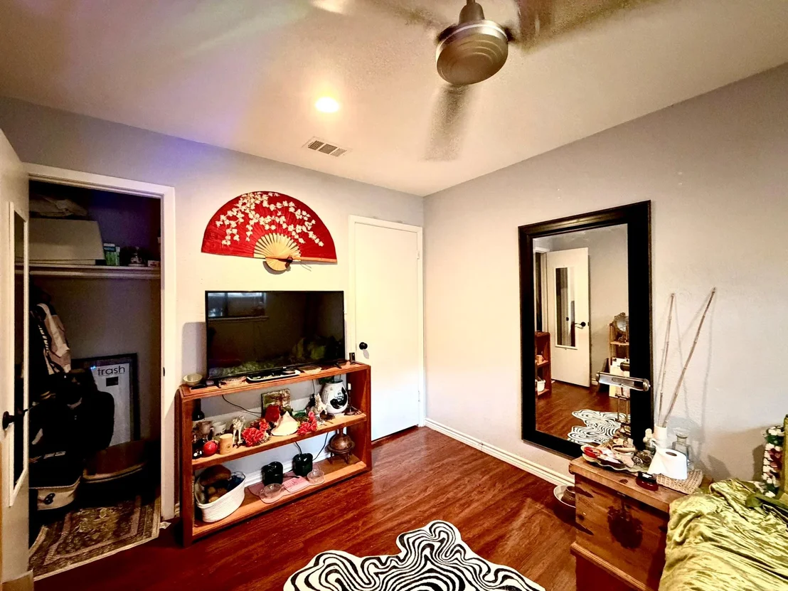 Photo of 619 Franklin DR