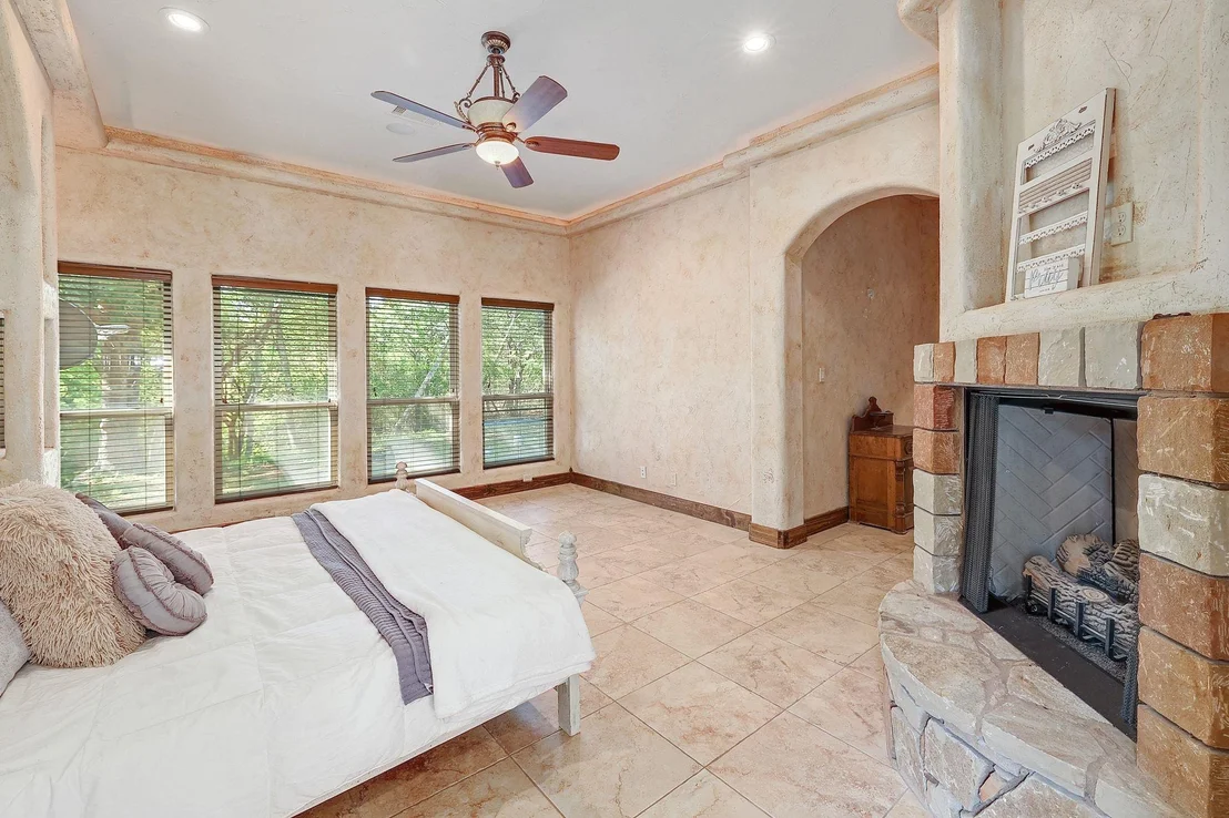 Photo of 1120 Redbird RD