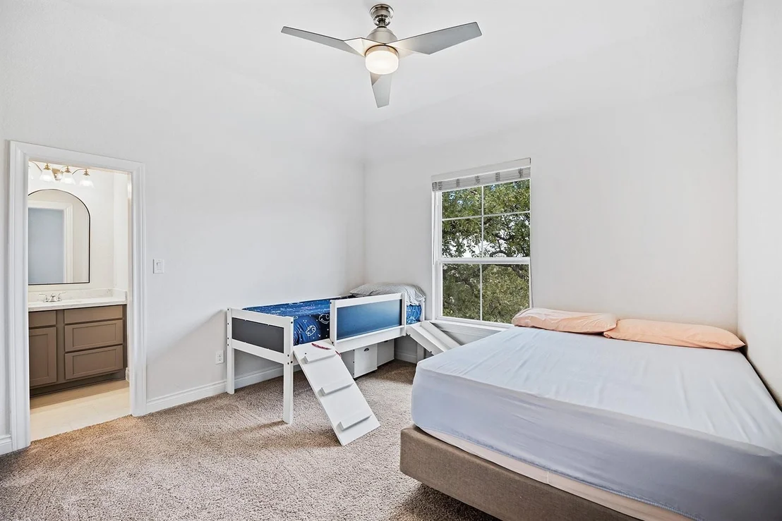 Photo of 116 Catani LOOP