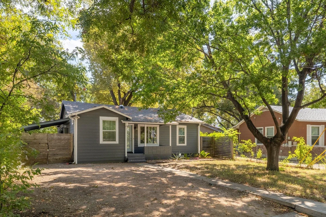 Photo of 6511 Chesterfield Ave