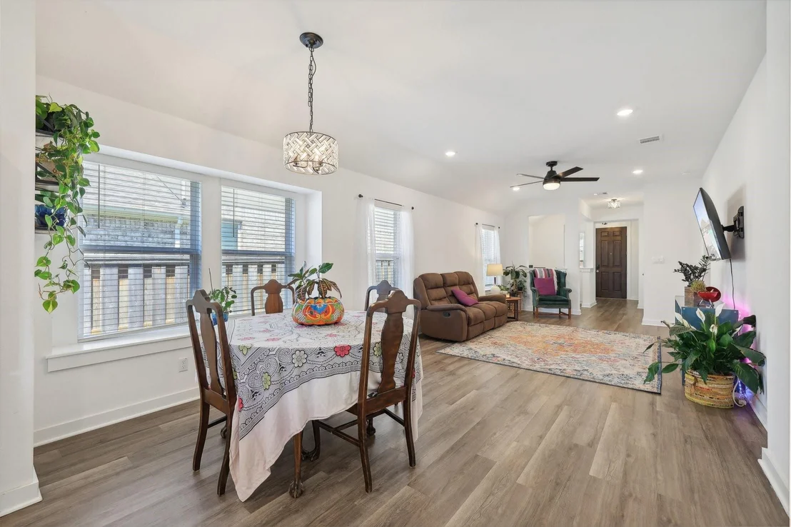 Photo of 1304 Salt Lick DR