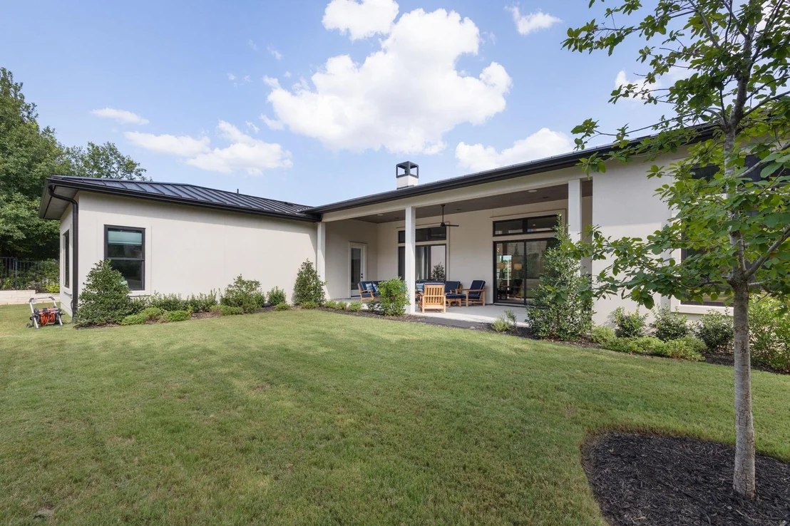 Photo of 501 Black Wolf RUN