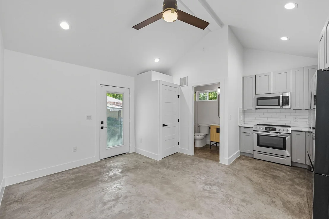 Photo of 1409 Westmoor DR