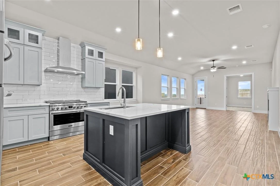Photo of 401 Stellar Wind DR