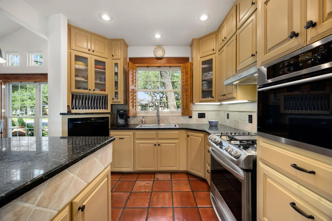 Photo of 301 Riverview DR