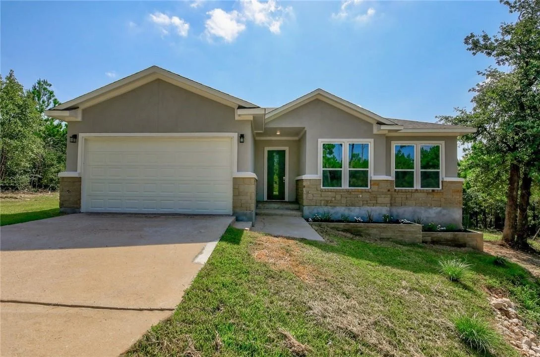 Photo of 137 Lakeside DR