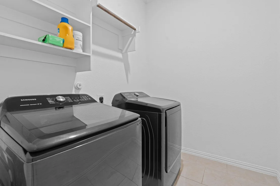 Photo of 874 Spinnaker LOOP