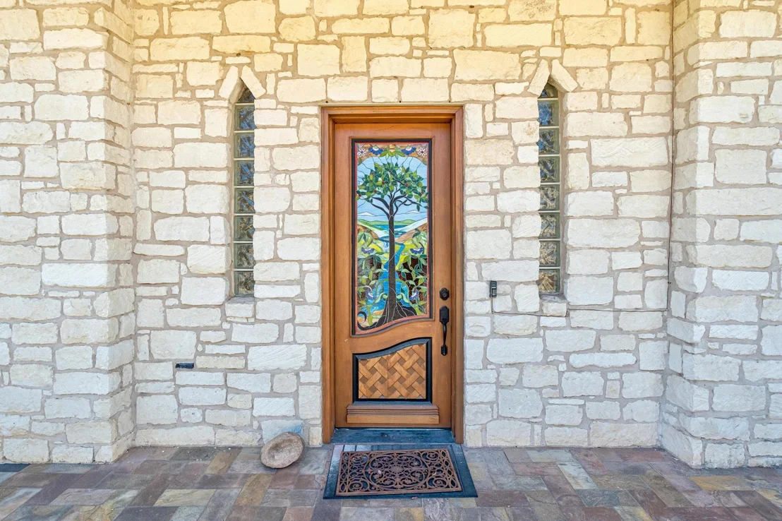 Photo of 340 Barton Ranch RD