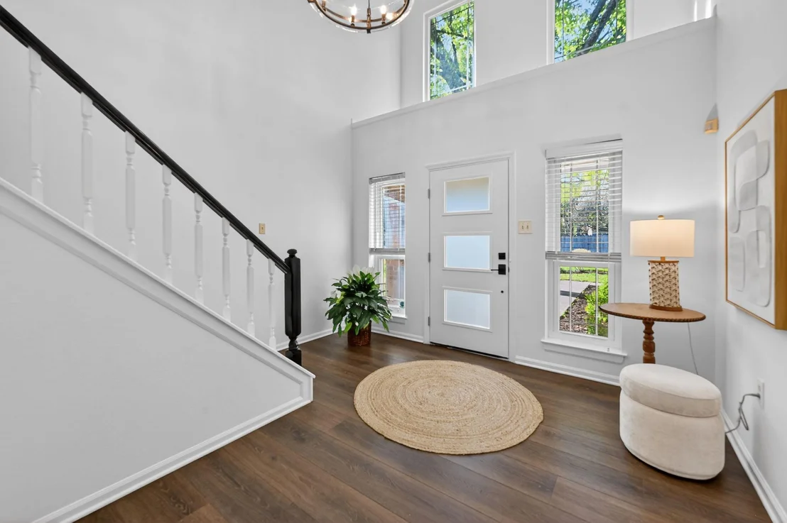 Photo of 1118 Oaklands DR