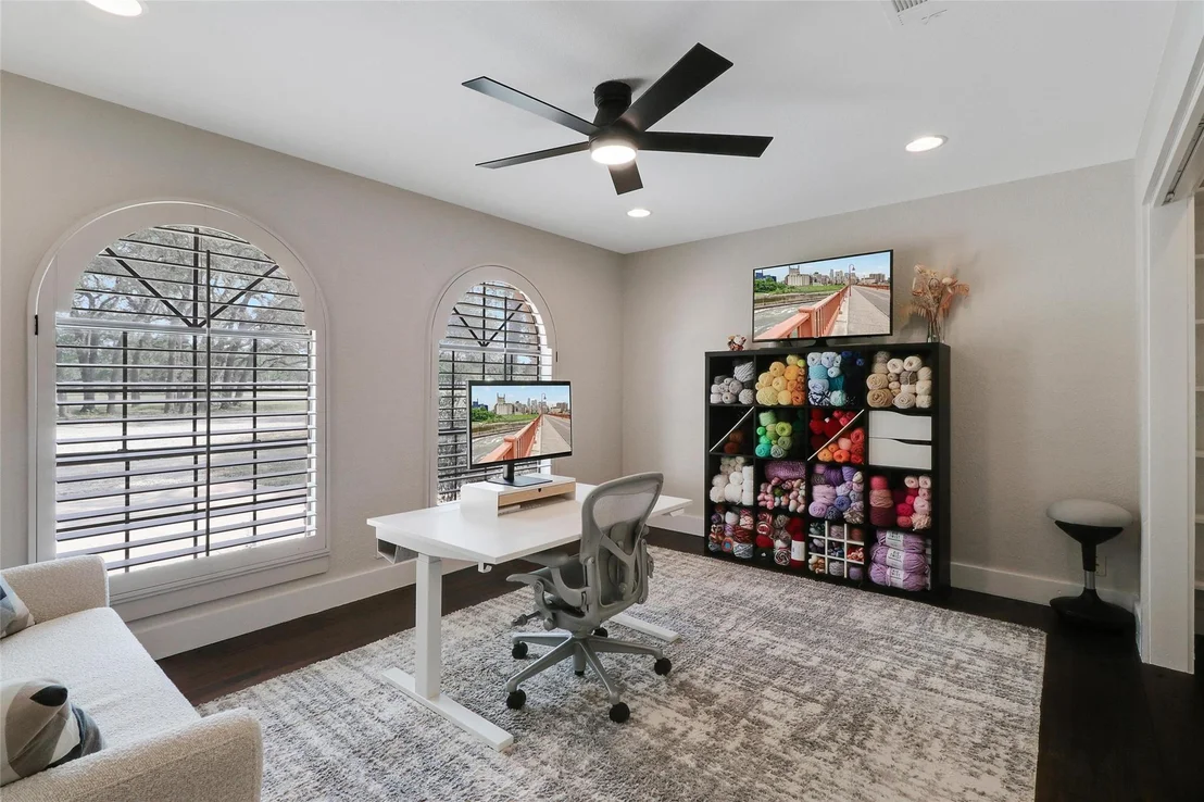 Photo of 4 Valley View CIR