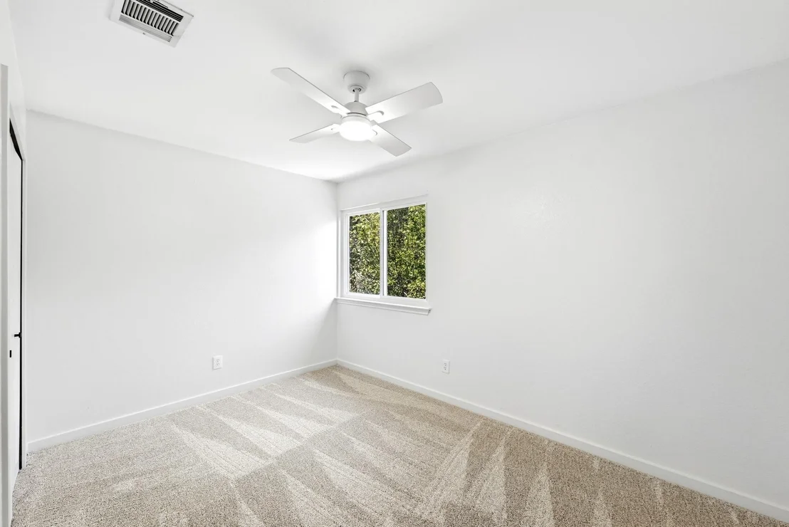 Photo of 7912 Finch TRL