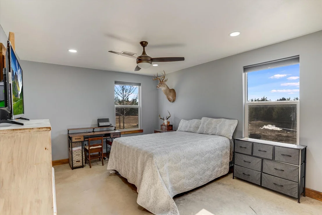 Photo of 5450 County Road 202