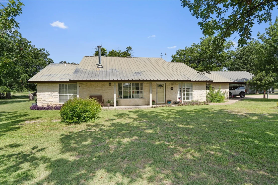 Photo of 1172 County Road 418