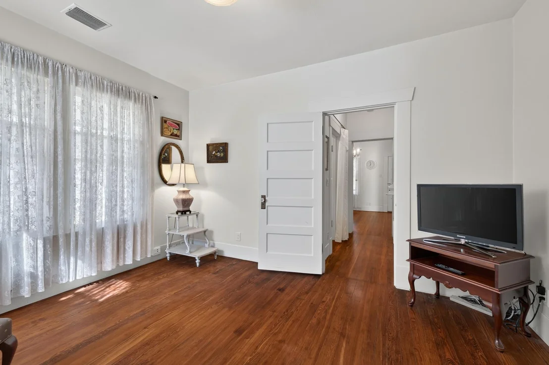 Photo of 4110 Marathon BLVD