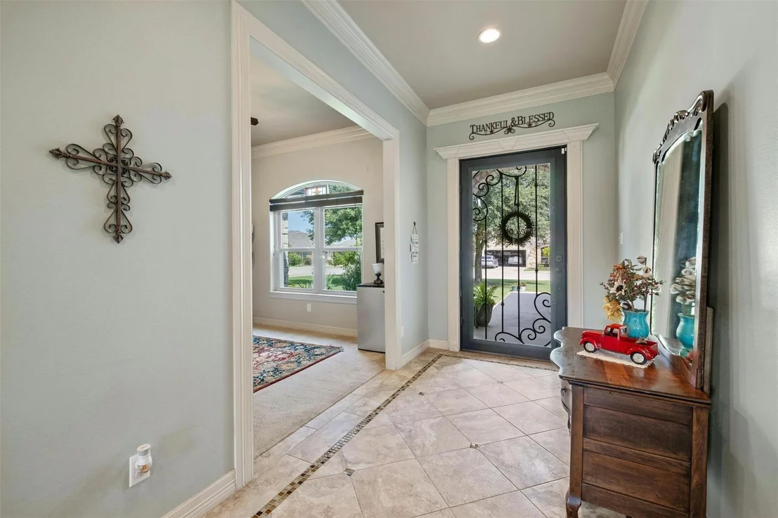 Photo of 212 Derek LN