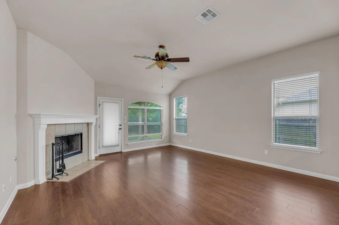 Photo of 20724 Mead BND
