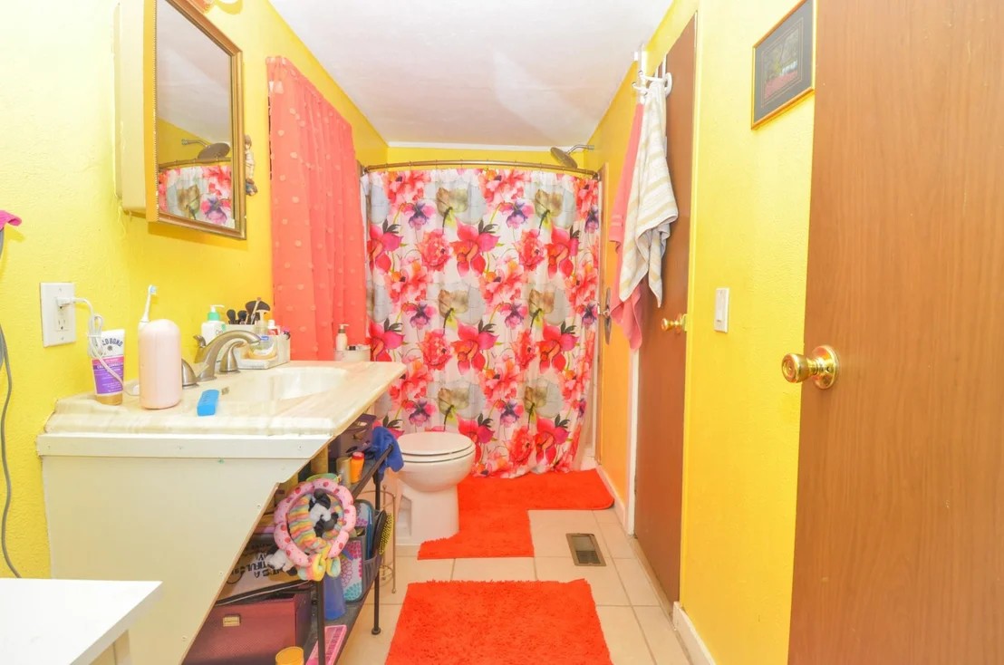 Photo of 319 RIVER RD