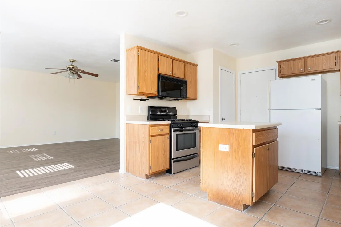 Photo of 1705 Sylvia LN