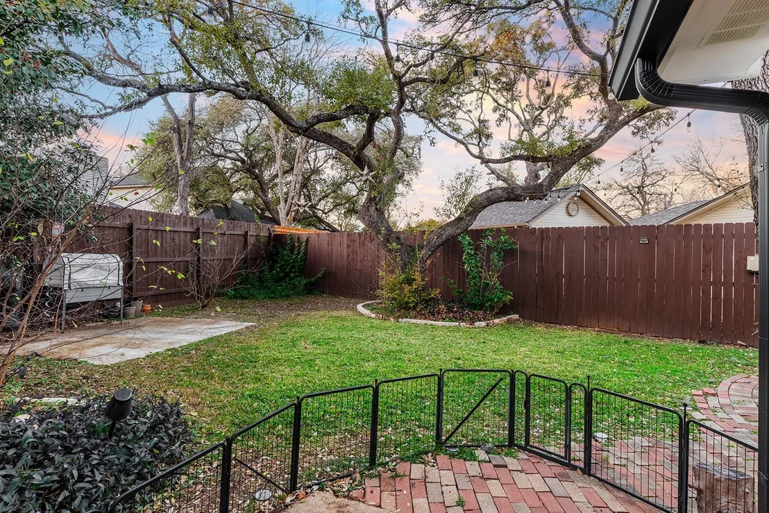 Photo of 3216 Fort Worth TRL