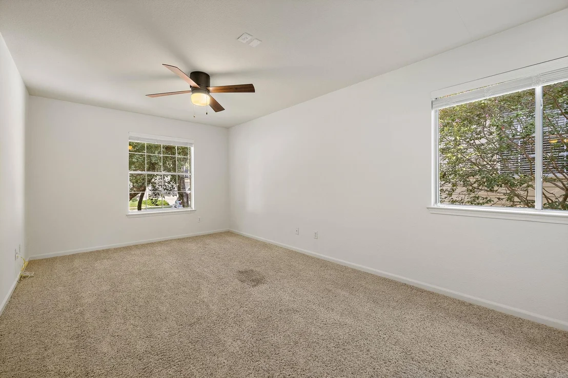 Photo of 1935 Mulligan DR