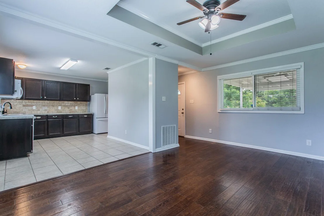 Photo of 102 Circle DR