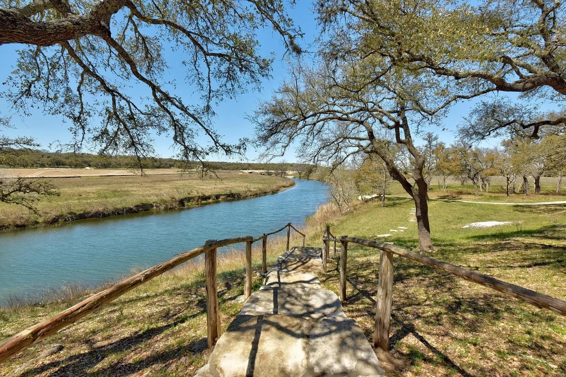 Photo of 361 Barn Hill LOOP