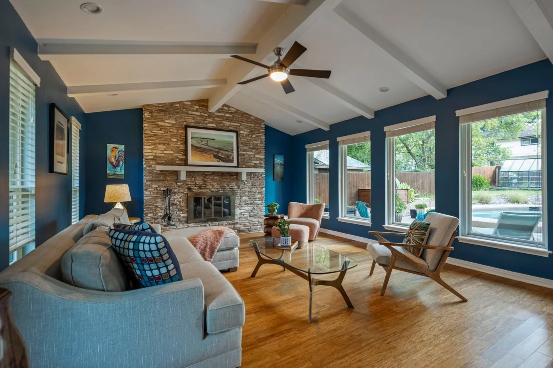 Photo of 2409 Lancaster DR