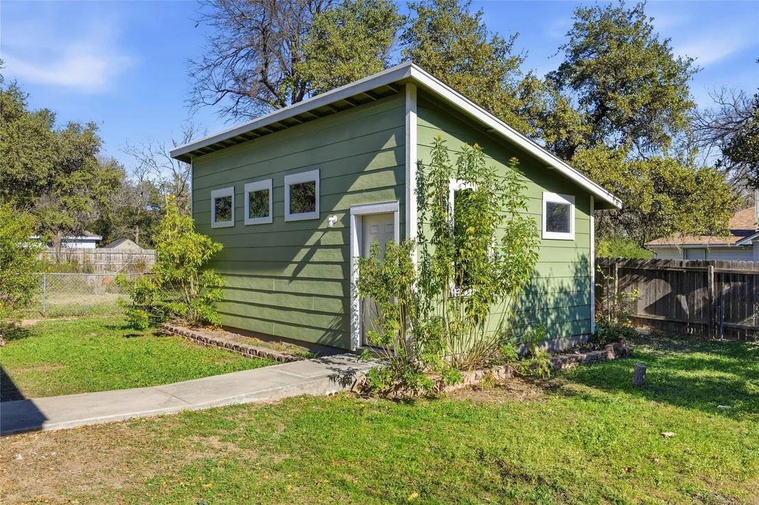 Photo of 2204 N Celia DR