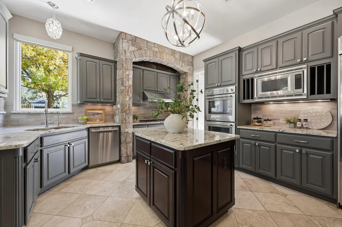 Photo of 9808 Tree Bend CV