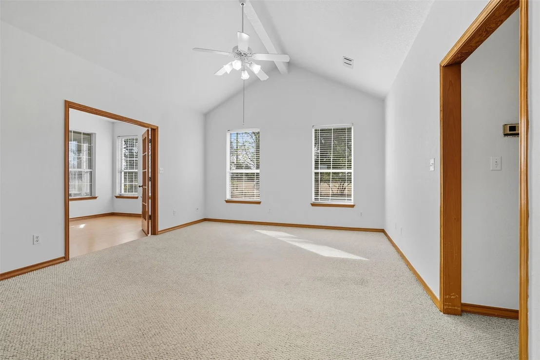 Photo of 105 Davis DR