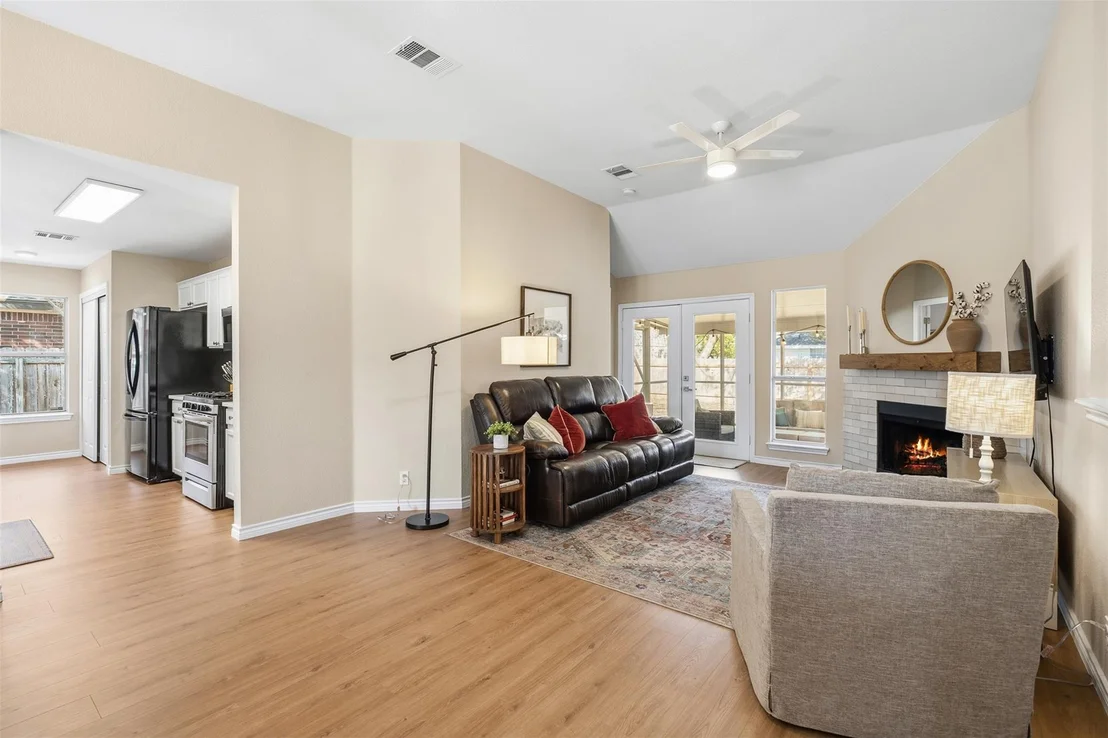 Photo of 115 Finch LN