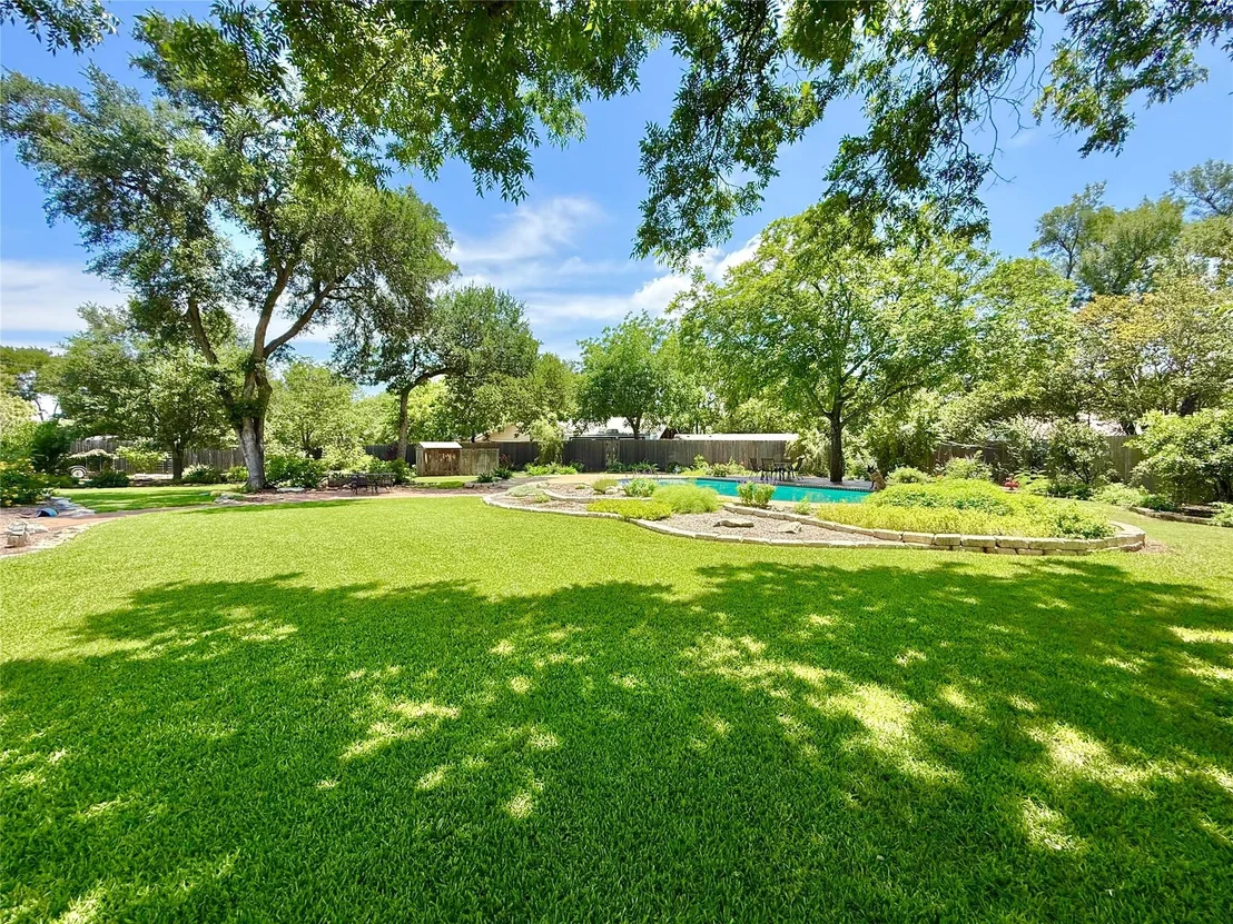 Photo of 11613 Sunset DR