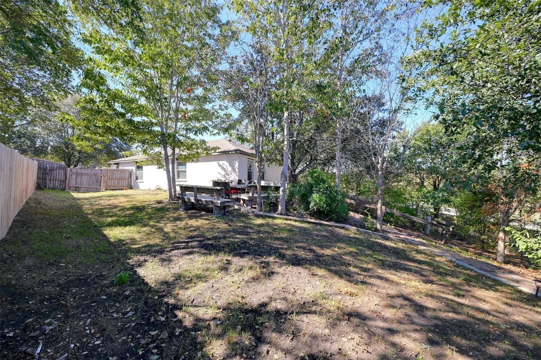 Photo of 610 Duke BND